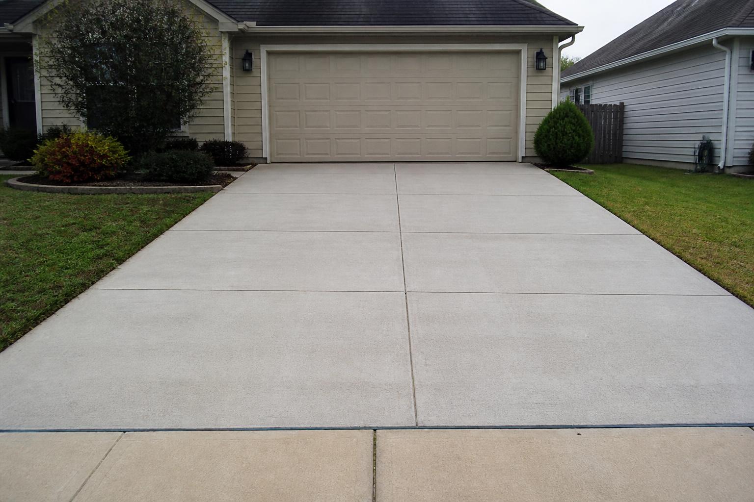 Driveway power washing — Beaverton after